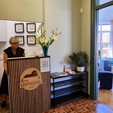 אכסניה Leon Hostel
