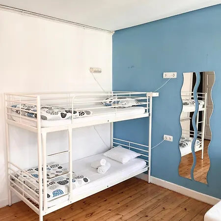 Leon Hostel Леон