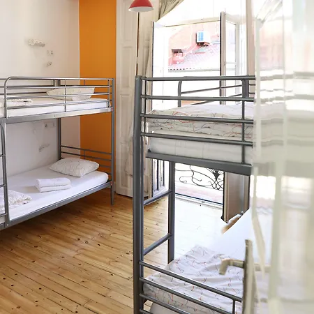 Leon Hostel