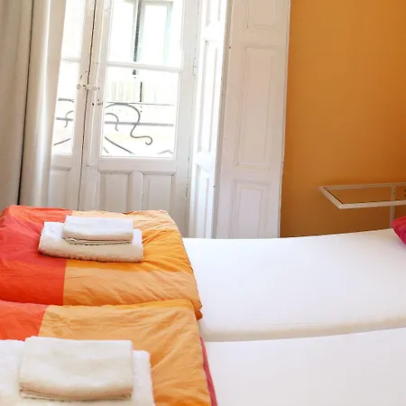 Хостел Leon Hostel Леон