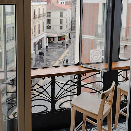 אכסניה Leon Hostel לאון