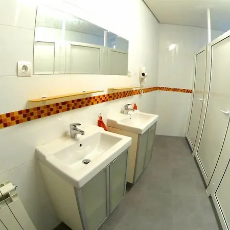 Leon Hostel