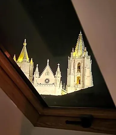 Хостел Leon Hostel Леон