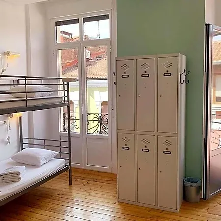 Leon Hostel Леон