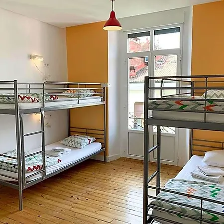 Leon Hostel Хостел