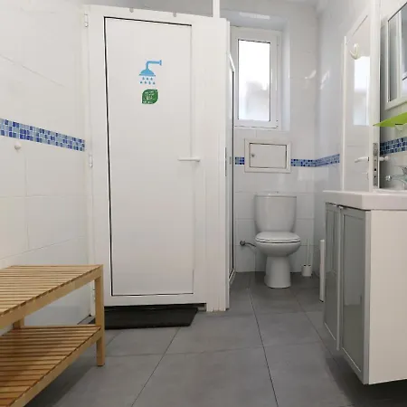 Leon Hostel אכסניה